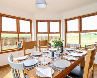 Kilnary Cottage - Ellon - Essbereich