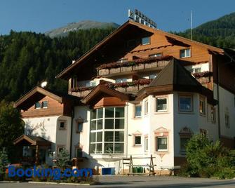Sporthotel Molltal - Flattach - Building