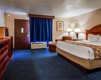 Hotel Pentagon - ארלינגטון - חדר שינה