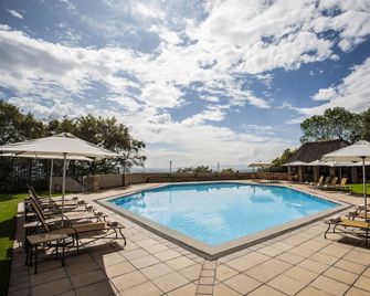 Avani Lesotho Hotel & Casino - Maseru - Piscina