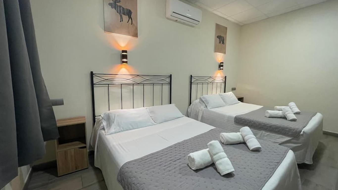 Hostal Balmes Centro