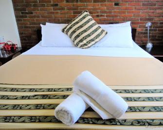 Marina de Bay Resort and Spa - Puerto Princesa - Soverom