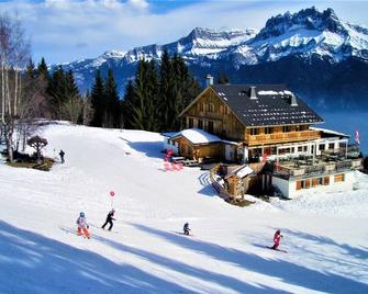 Garden level \'Mt Joly\', facing the Mt Blanc range, sleeps 1 to 4. - Cordon - Bâtiment