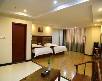 Greentree Inn Hunan Jishou Longshan Yuelu Avenue Business Hotel - Enshi - Habitación
