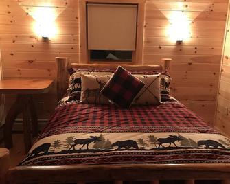 Pittsburg, Nh Woodland Getaway- Direct Access To Trails, Plenty Of Parking! - Pittsburg - Habitación