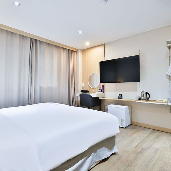 The First Hotel image 1