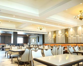 Hotel Rigal Blu - Samrala - Restaurante
