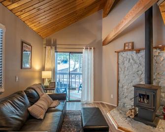 Escape To Ptarmigan Village 9 - Whitefish - Living room