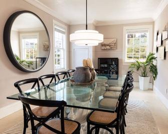 Charming Historic Lighthouse, A Magical Oasis With Great Sunsets - Vallejo - Dining room