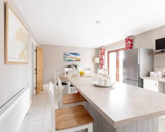 Captains Rest - Dingle - Dining room