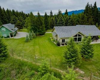 Quail Cottage - A Restful Place to Get Away - Bonners Ferry - Edificio