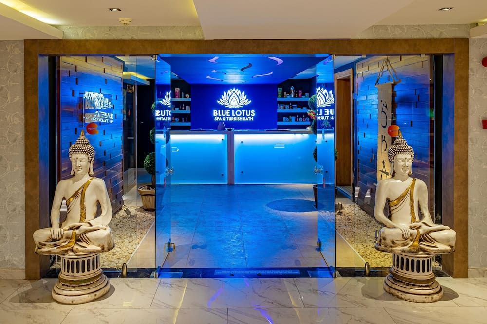 Water Planet Hotel & Aqua Park - אוקורצ'אלאר - דלפק קבלה