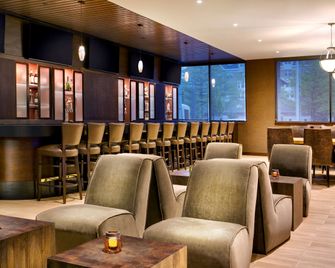 فندق وأجنحة دبل تري باي هيلتون جيرسي سيتي - جيرسي سيتي - بار