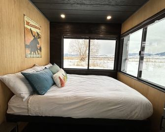 Mountain View | sauna/gym | 3 Miles To MSU/Main St - Bozeman - Bedroom