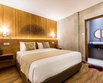 Kuta Legian Inn - Kuta - Bedroom