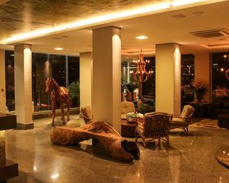 Amazon Plaza Hotel - Cuiabá - Hall d’entrée