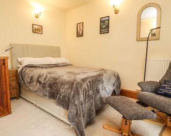 Lychgate Cottage - Settle - Bedroom