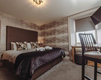 The Tower Gastro Pub & Apartments - Crieff - Bedroom