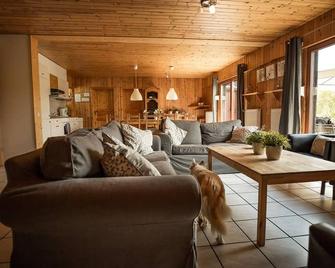 8-bed vacation bungalow \'Vala\' - The Heidberghof - Dohm-Lammersdorf - Sala de estar