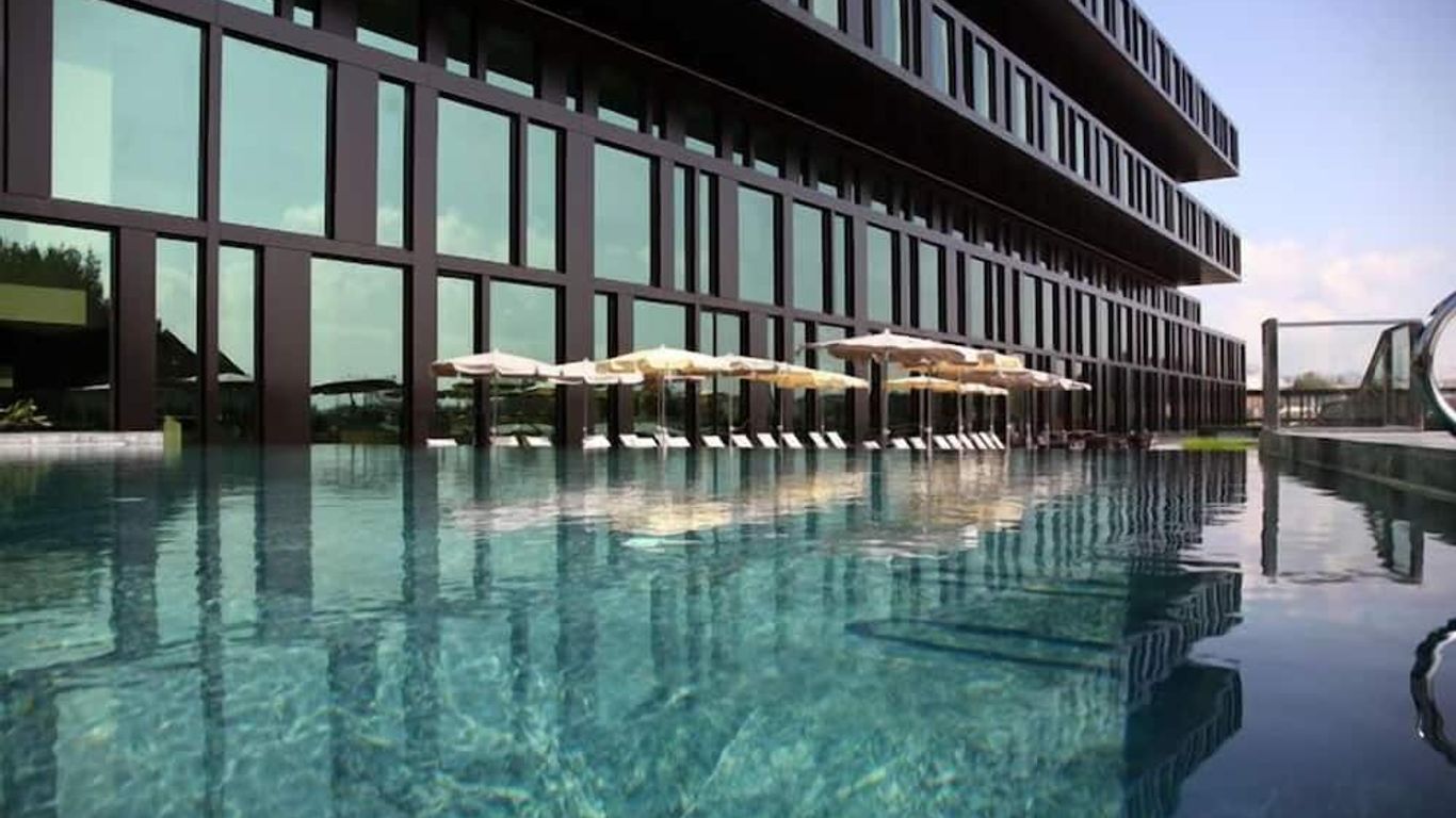 Axis Viana Business & Spa Hotel