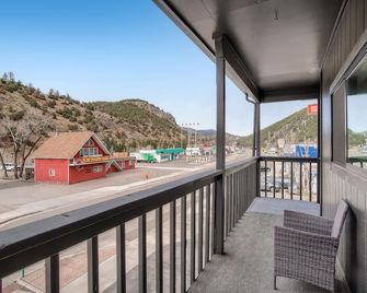 2x King Room, A/C, Balcony, Mtn Boutique Motel - Idaho Springs - Balcón