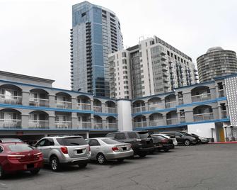 Travelodge by Wyndham Long Beach Convention Center - Long Beach - Edificio