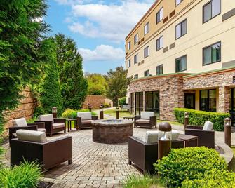 Courtyard by Marriott Oneonta Cooperstown Area - Oneonta - Patio