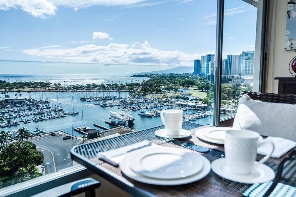 Waikiki Condo Beach+Mall! - Honolulu - Balkon