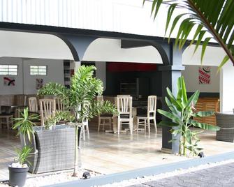Le Pôle - Grand Baie - Patio
