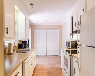 Lake Village 22 By Wild Dunes, In Resort - Isle of Palms - Kitchen