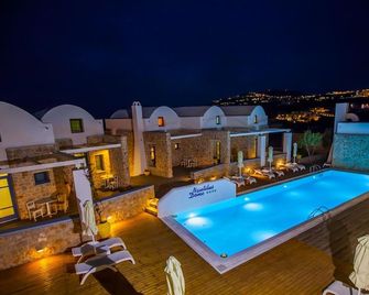 Nautilus Dome - Mesaria - Piscina