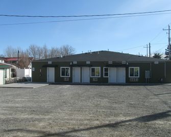 Western Motel - Lovell - Building
