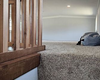 Spectacular East Texas Star-Gazing and Sunsets - Jefferson - Stairs