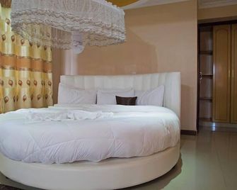 Nuru Palace Hotel - Nakuru - Chambre