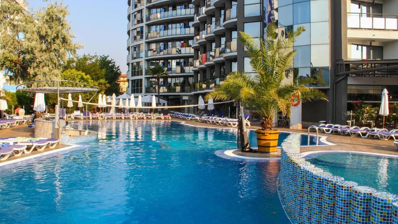 Smartline Meridian Hotel