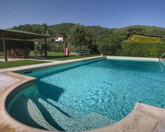 Spacious Farmhouse in Castiglion Fiorentino With Pool - Castiglion Fiorentino - Pool