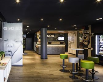 ibis budget Malaga Aeropuerto Avenida Velazquez - מלאגה - בר