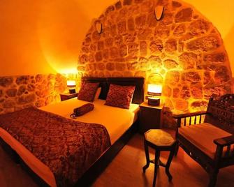 Kadim Hotel - Mardin - Makuuhuone