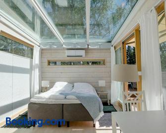 The Skylight Villa - Kemi - Soveværelse