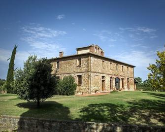 Apartment in Torrita, balcony with view, pool,family friendly,Wi-Fi,up to 4 pers - Torrita di Siena - Edificio