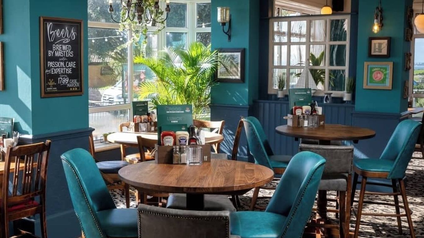 كومودور هوتل بورنماوث باي جرين كينج إنز