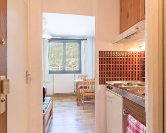 Cozy Studio for 2 near Slopes and Shops with Parking and Ski Locker - La Salle-les-Alpes - La Salle-les-Alpes - Cuisine