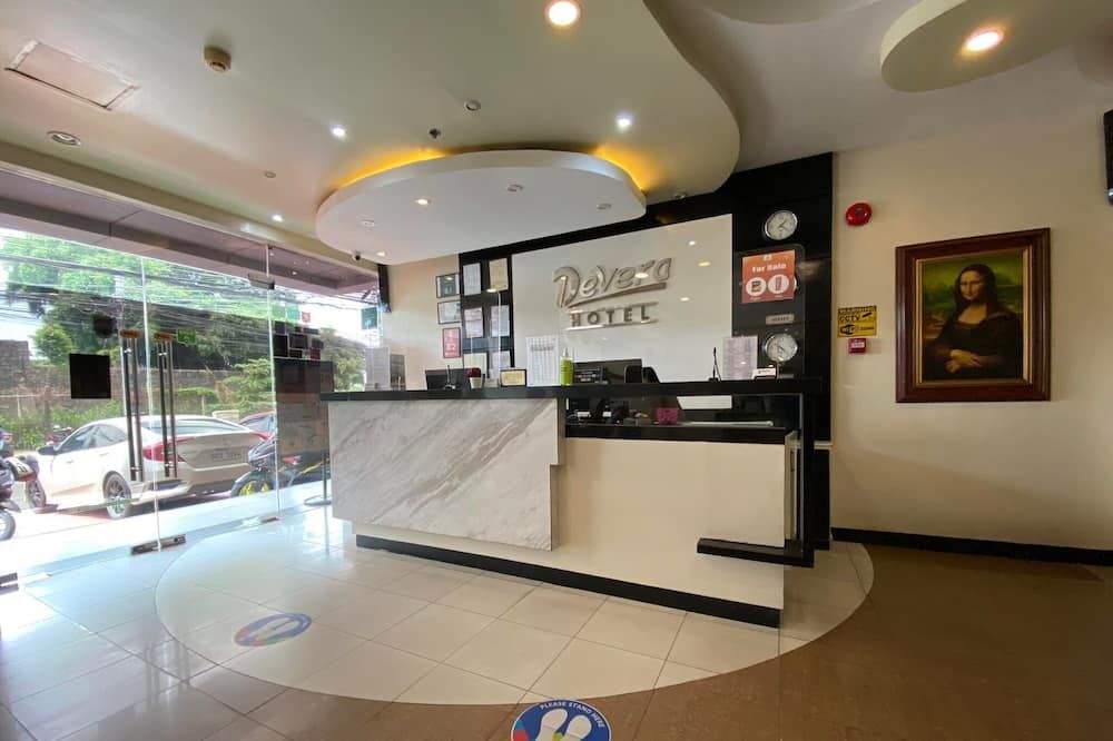 Devera Hotel - אנג'לס סיטי - דלפק קבלה