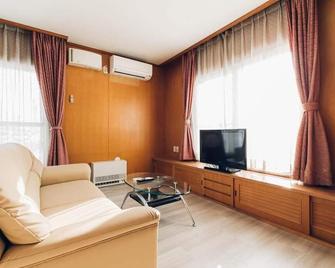 stay in suehiro - Asahikawa - Wohnzimmer