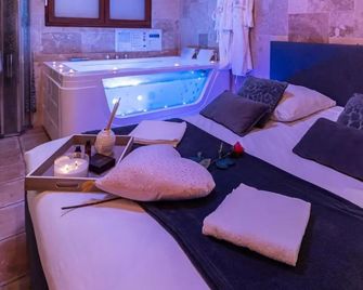 Bed & Spa - La Parenthese - Dijon