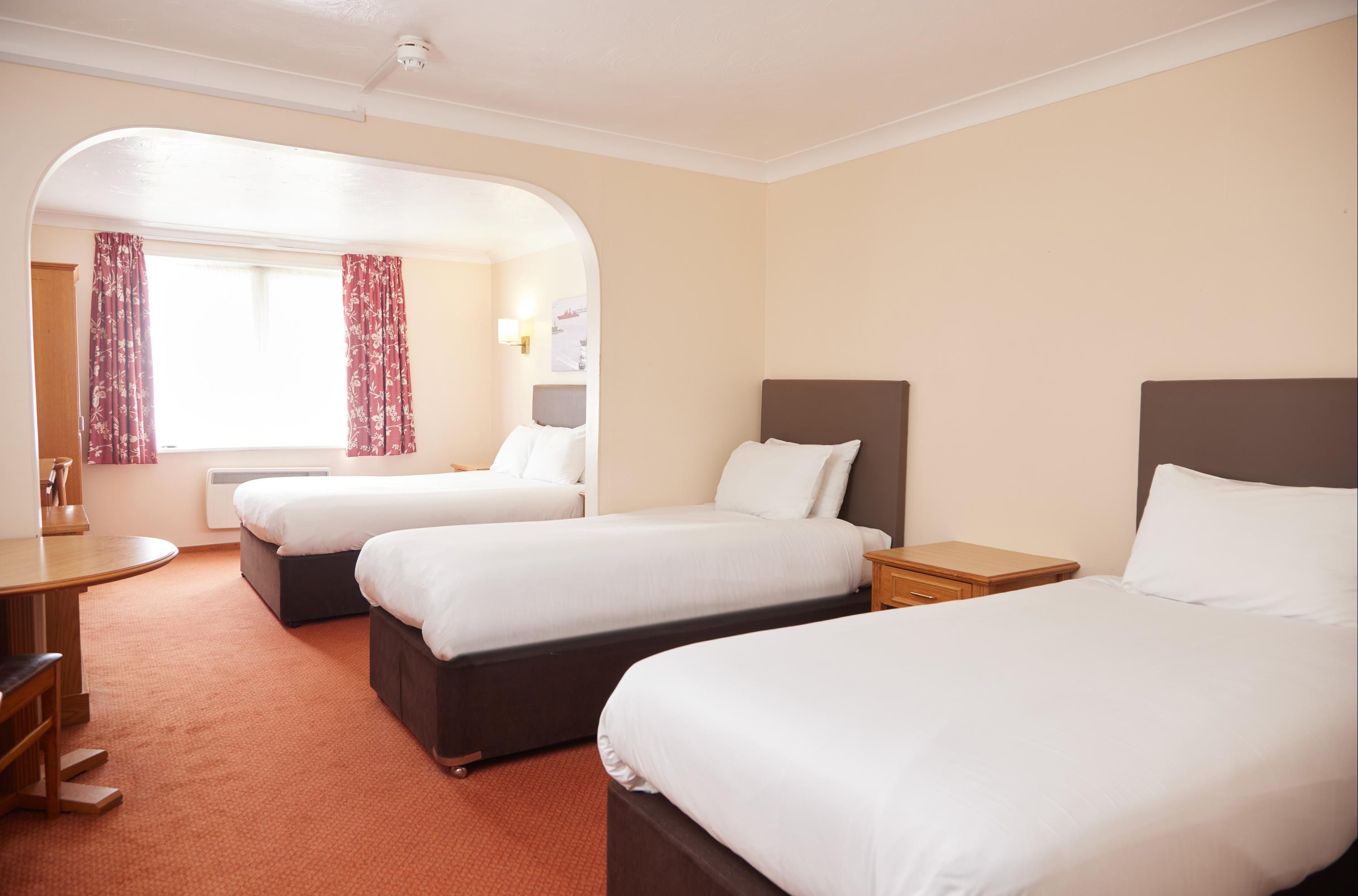 Farmhouse Innlodge by Greene King Inns - פורטסמאות' - חדר שינה