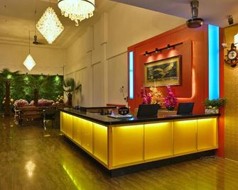 Cenang View Hotel - Langkawi - Front desk