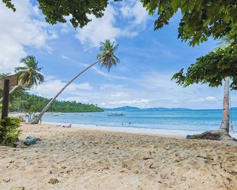 Holiday Suites Port Barton - San Vicente - Spiaggia