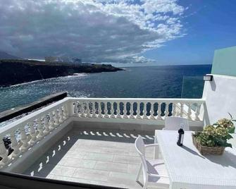 Apartamento Callao Salvaje en el mar con wifi - Callao Salvaje - Balcón