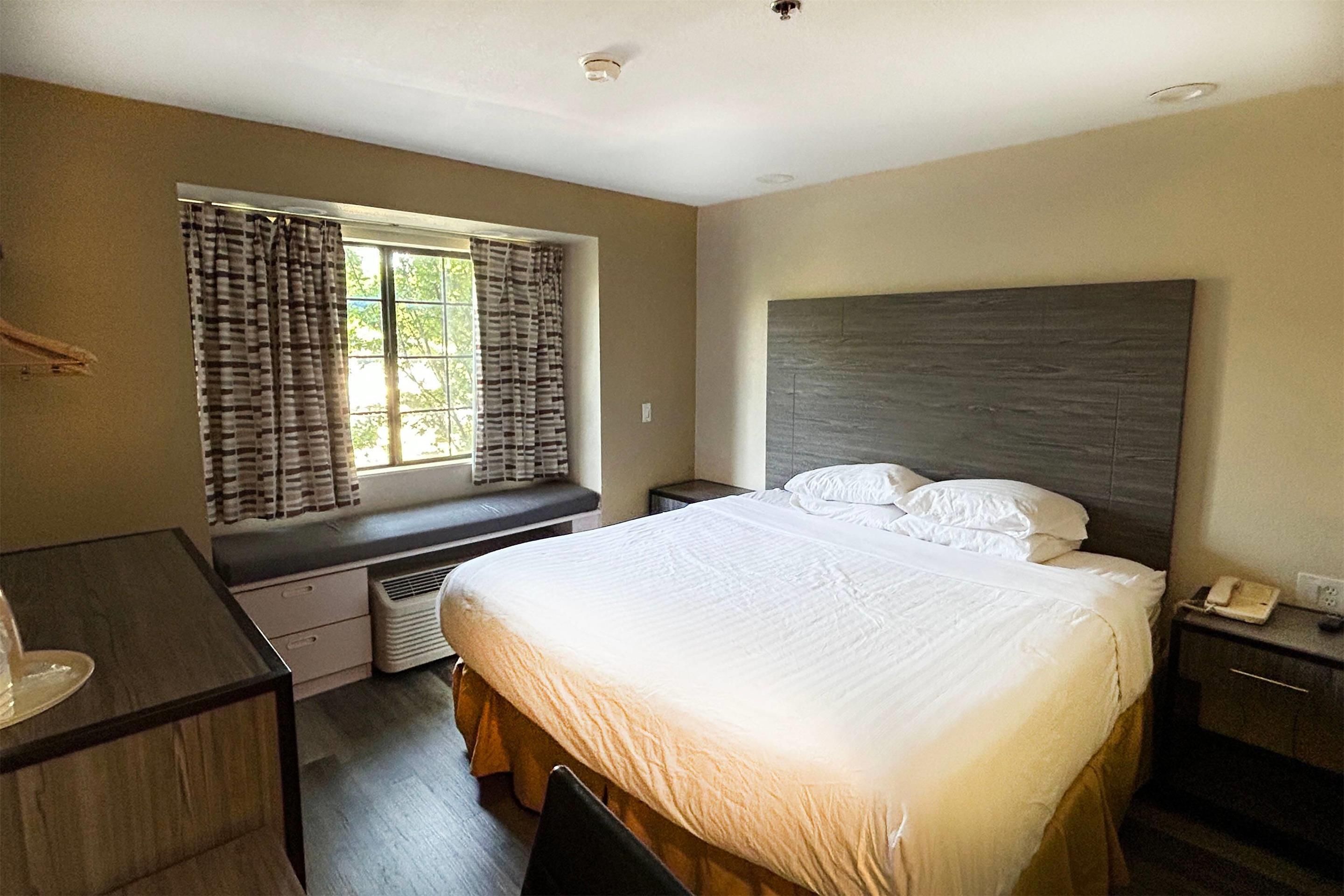 Travelodge by Wyndham Arlington/Dallas Area - ארלינגטון - חדר שינה